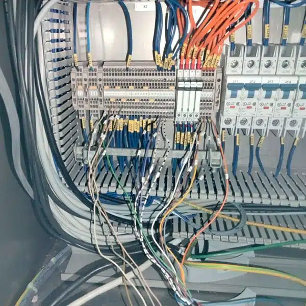 Commercial Electrician in Omaha